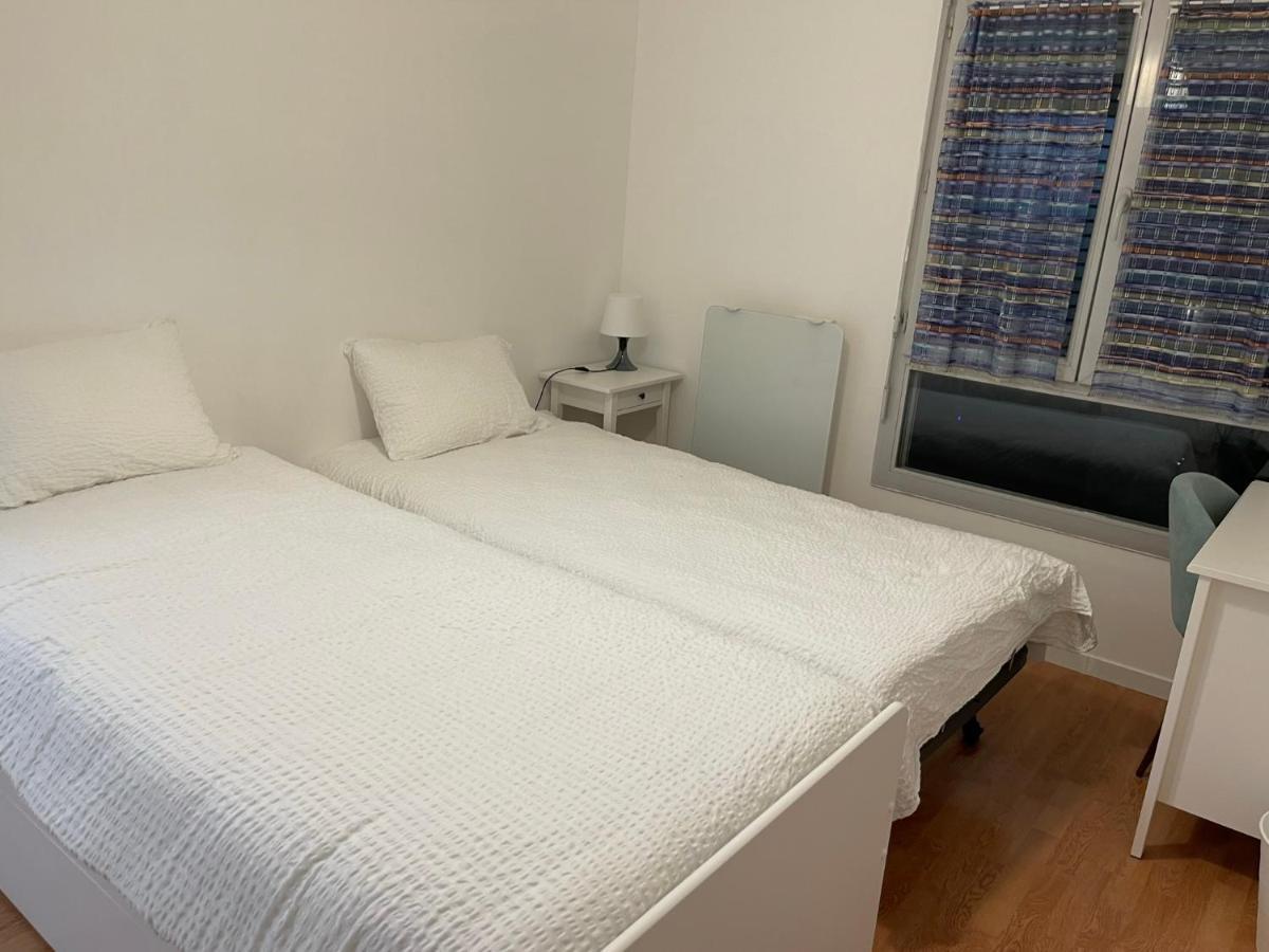 Apartment Superbe 3 Pieces Face Gare Tgv / Rer De Massy *